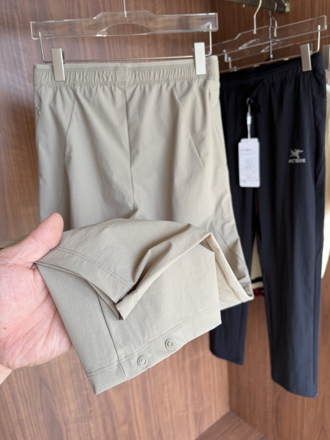 始祖鸟 官网同步 经典户外 工装裤 颜色超级正 海外同步发型 今年流行趋势 进口科技面料 M-3XL