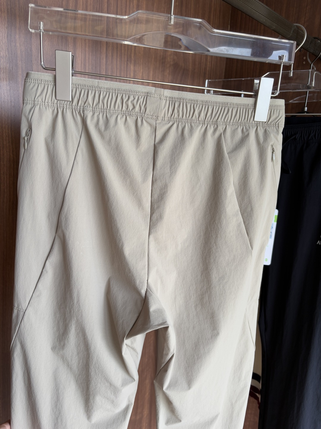 始祖鸟 官网同步 经典户外 工装裤 颜色超级正 海外同步发型 今年流行趋势 进口科技面料 M-3XL