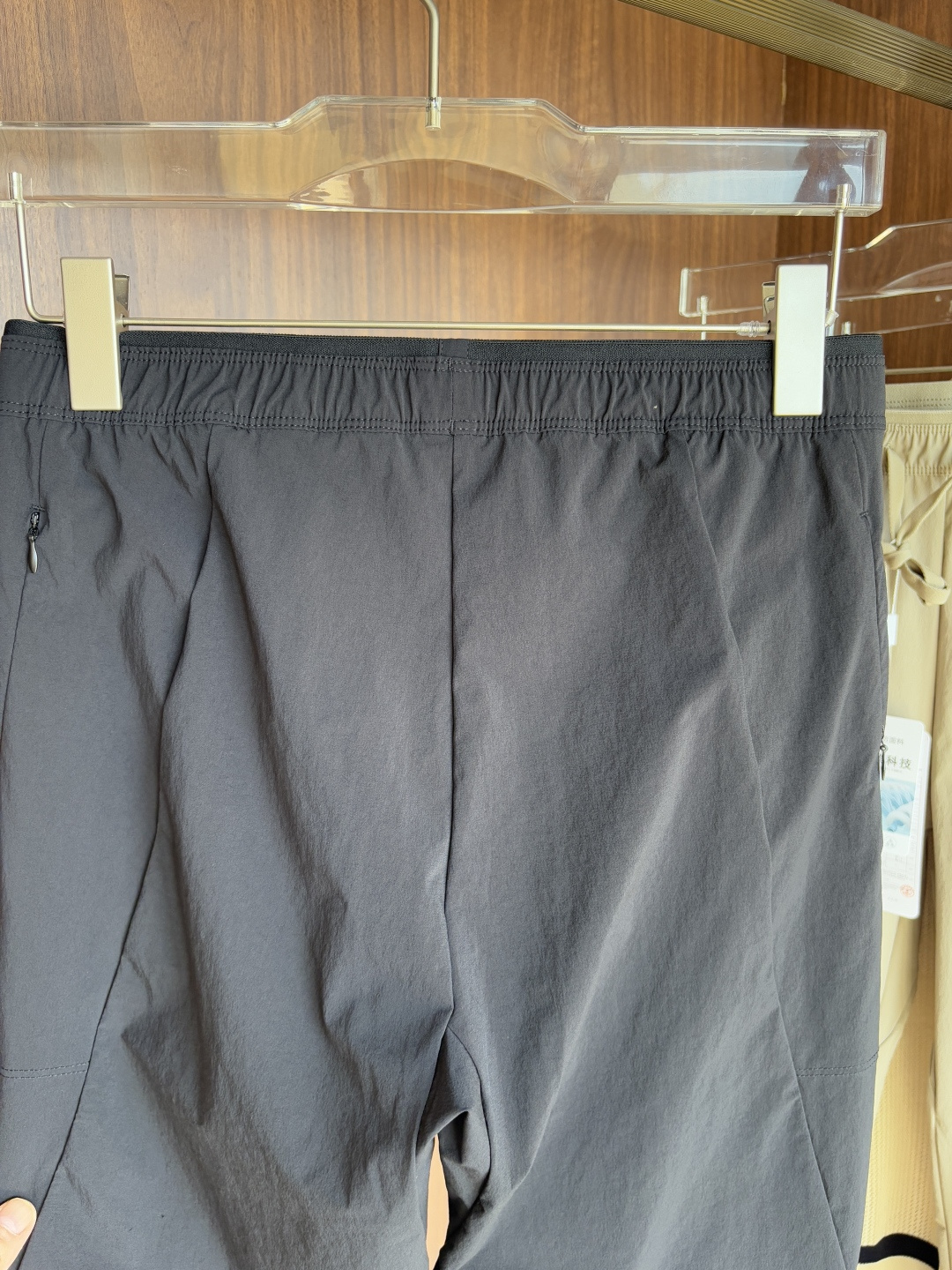 始祖鸟 官网同步 经典户外 工装裤 颜色超级正 海外同步发型 今年流行趋势 进口科技面料 M-3XL