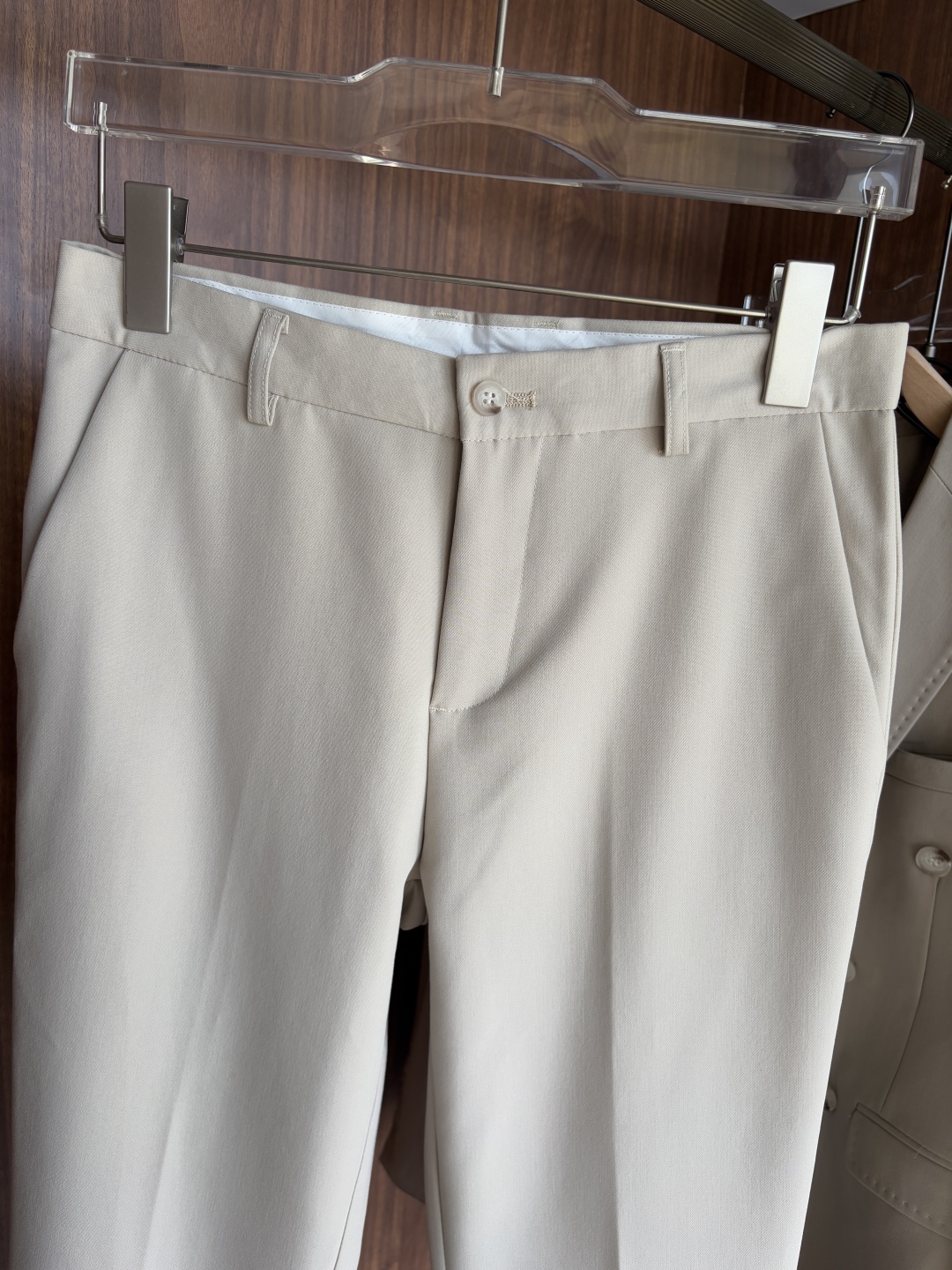 Hand-Made Summer Suit: Elegant, Customized, and High-Quality Craftsmanship for Gentlemen - 图片 5