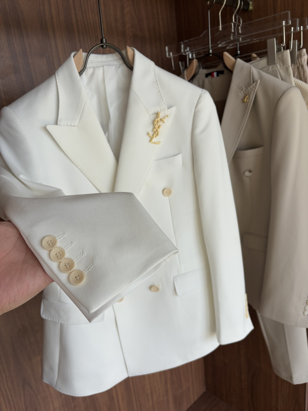 Handcrafted Summer Suits: Elegance, Comfort, and Quality in Every Detail - 图片 5