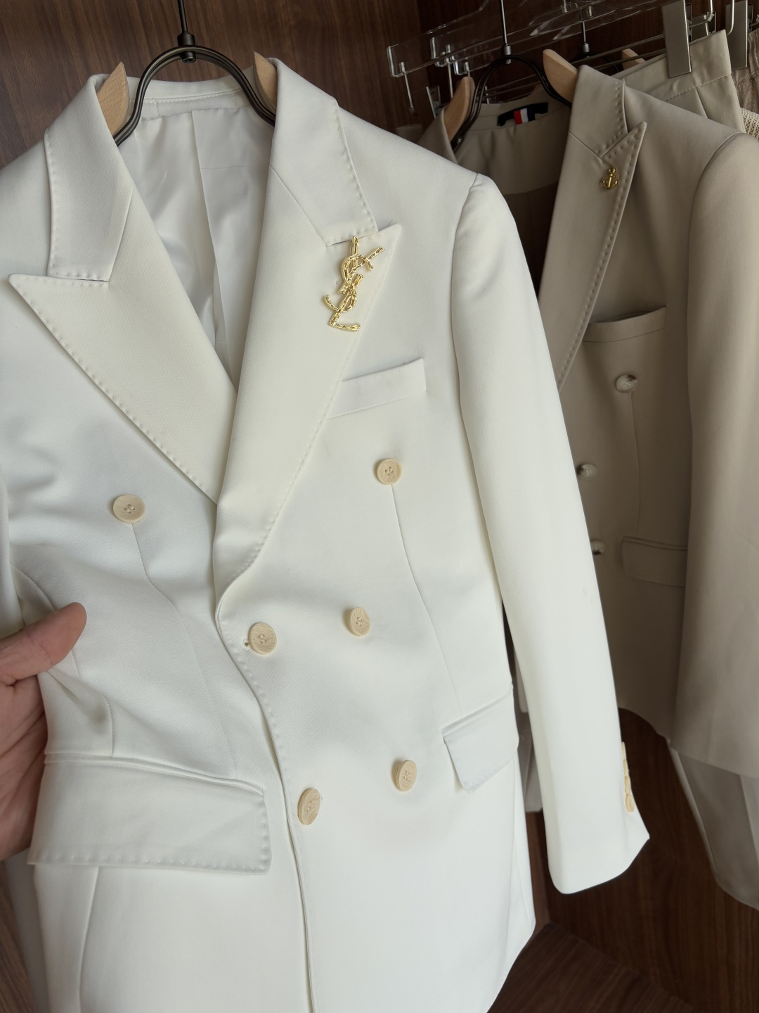 Handcrafted Summer Suits: Elegance, Comfort, and Quality in Every Detail - 图片 6