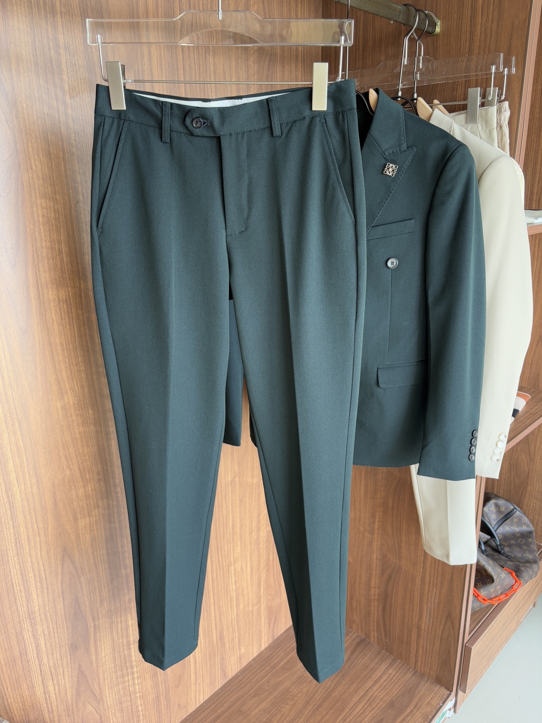 Handmade Summer Suit: Elegant, Comfortable, Customized. Unique Details, High Quality Materials, Flattering Design. - 图片 9