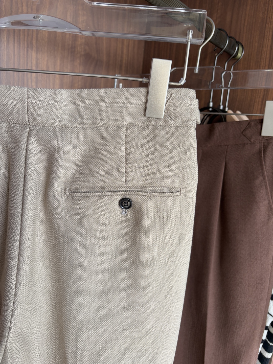Luxury Naples Fabrics: Timeless Elegance and Comfort in Every Detail - 图片 8