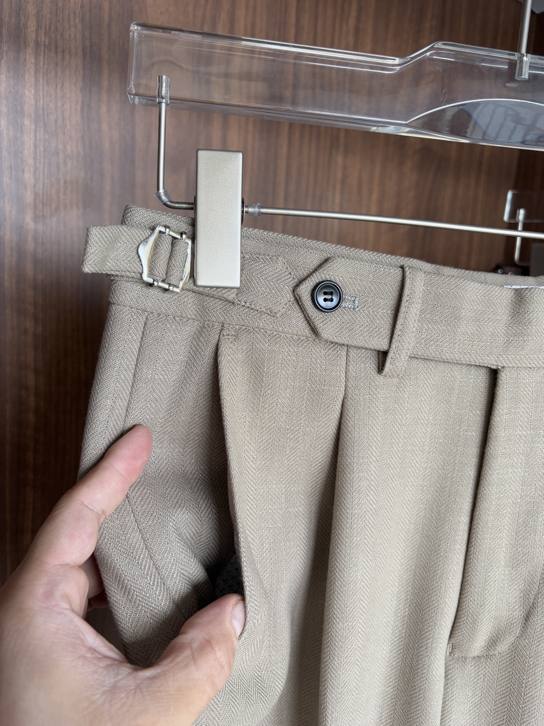 Luxury Naples Fabrics: Timeless Elegance and Comfort in Every Detail - 图片 5