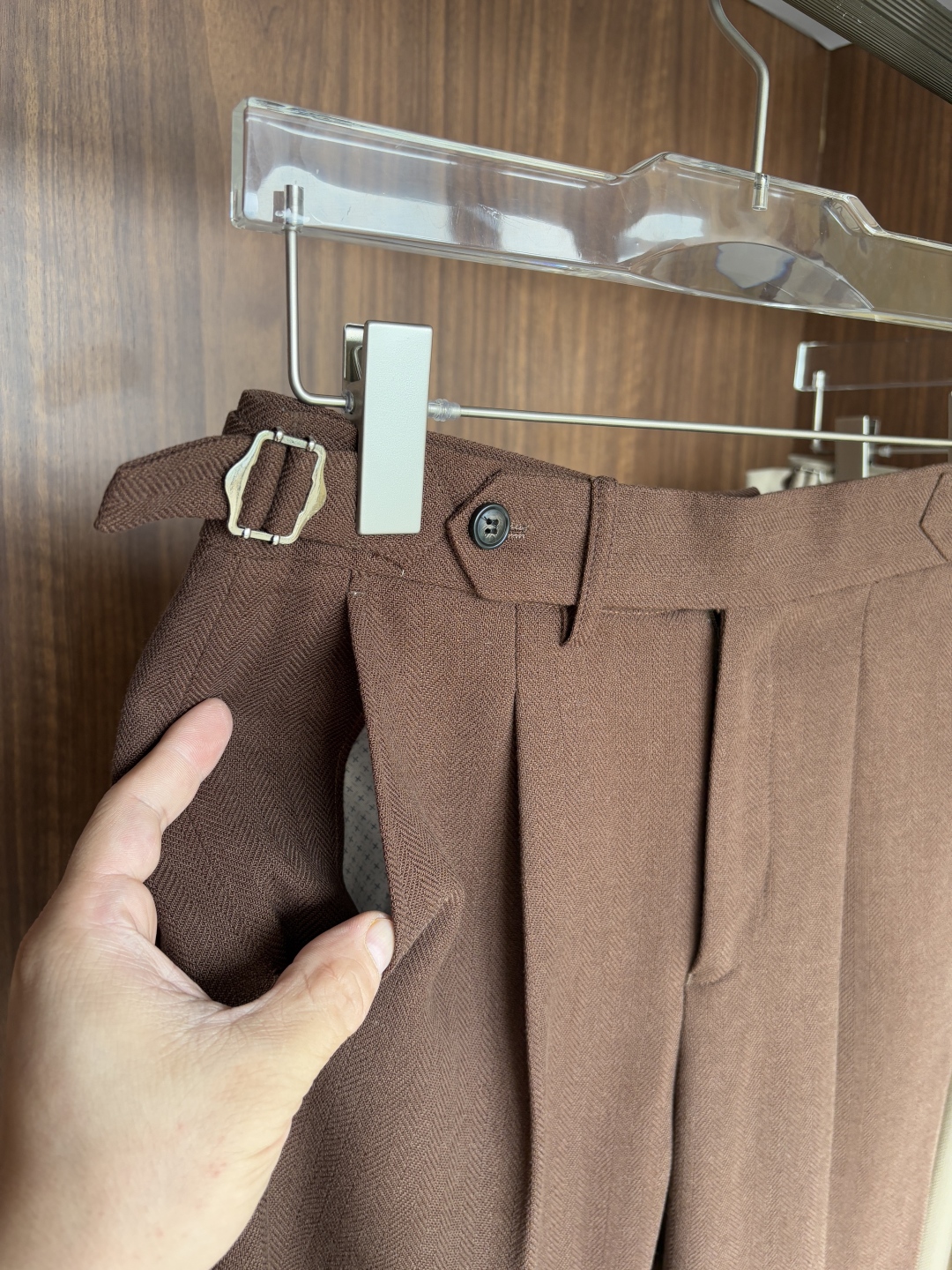 Luxury Naples Fabrics: Timeless Elegance and Comfort in Every Wear - 图片 6