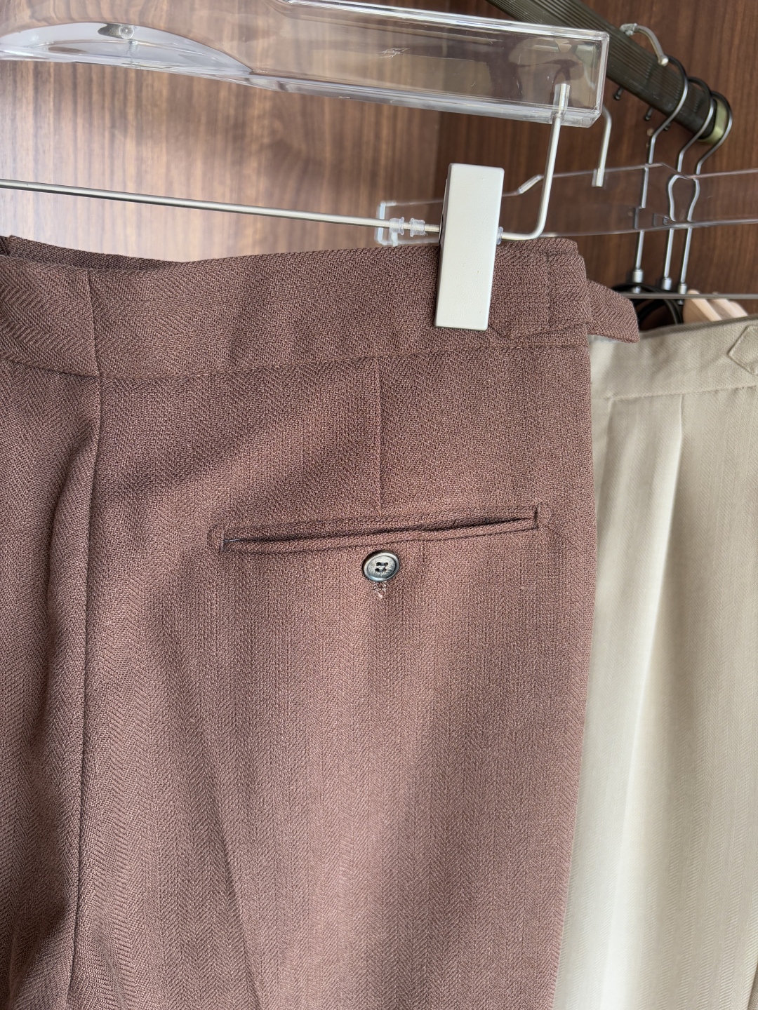 Luxury Naples Fabrics: Timeless Elegance and Comfort in Every Wear - 图片 9
