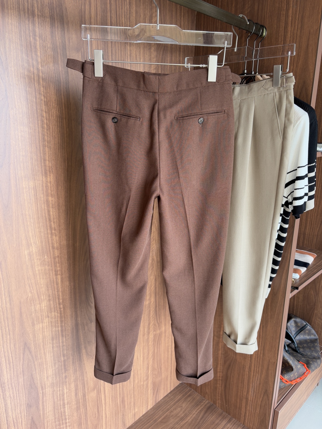 Luxury Naples Fabrics: Timeless Elegance and Comfort in Every Wear - 图片 2