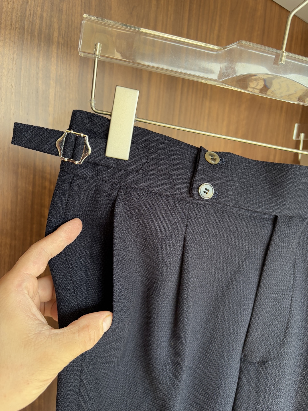 Luxury Naples Fabrics: Timeless Elegance and Comfort in Every Stitch - 图片 5