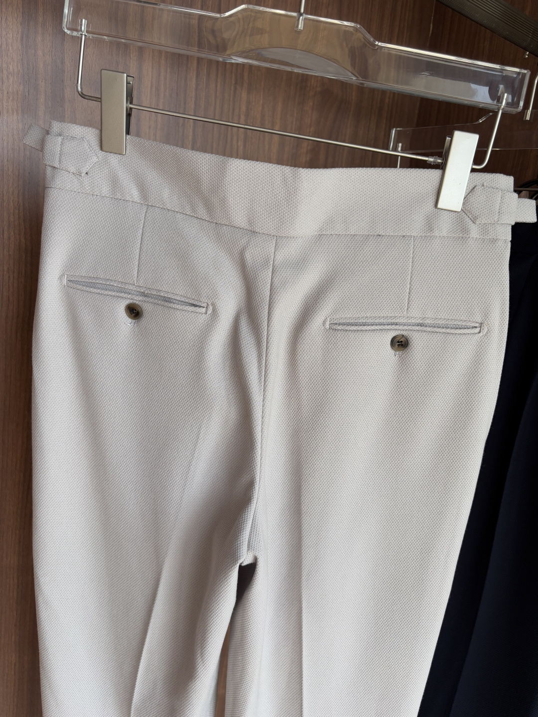 Luxury Naples Fabrics: Timeless Elegance and Comfort in Every Detail - 图片 7