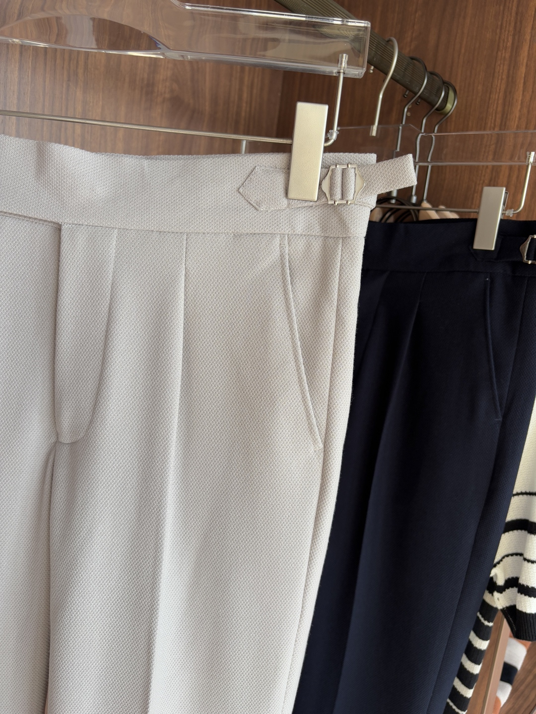 Luxury Naples Fabrics: Timeless Elegance and Comfort in Every Detail - 图片 4