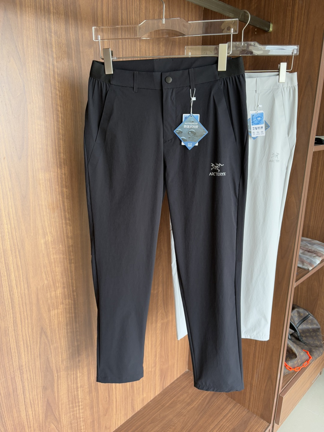 NO:462688,Archaeopteryx official website synchronization classic outdoor work pants super positive color overseas synchronous hairstyles this year's trend import technology fabric M-3XL, arc'teryx,alexander wang19860909始祖鸟 官网同步 经典户外 工装裤 颜色超级正 海外同步发型 今年流行趋势 进口科技面料 M-3XL,arc'teryx,alexander wang,Men's clothing