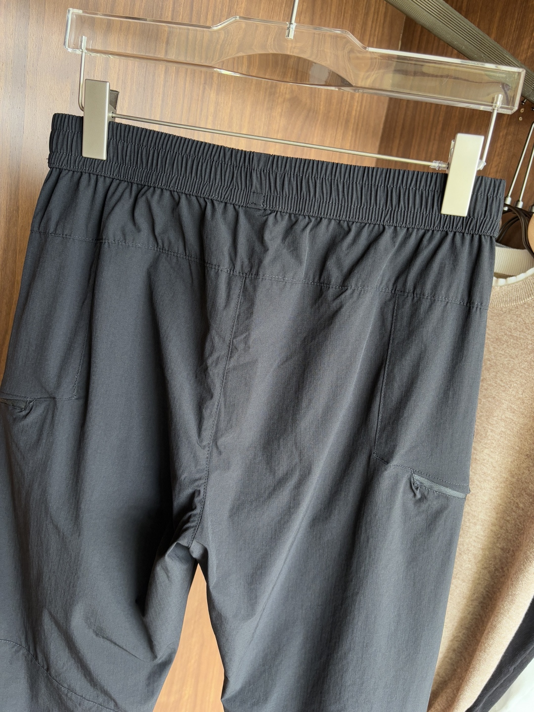 始祖鸟 官网同步 经典户外 工装裤 颜色超级正 海外同步发型 今年流行趋势 进口科技面料 M-3XL