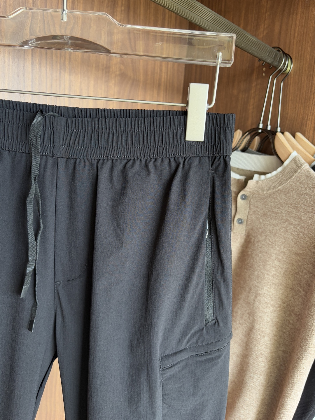 始祖鸟 官网同步 经典户外 工装裤 颜色超级正 海外同步发型 今年流行趋势 进口科技面料 M-3XL