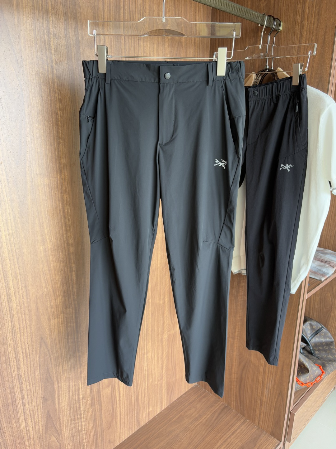 NO:481703,Archaeopteryx official website synchronization classic outdoor work pants super positive color overseas synchronous hairstyles this year's trend import technology fabric M-3XL, arc'teryx,alexander wang19860909始祖鸟 官网同步 经典户外 工装裤 颜色超级正 海外同步发型 今年流行趋势 进口科技面料 M-3XL,arc'teryx,alexander wang,Men's clothing
