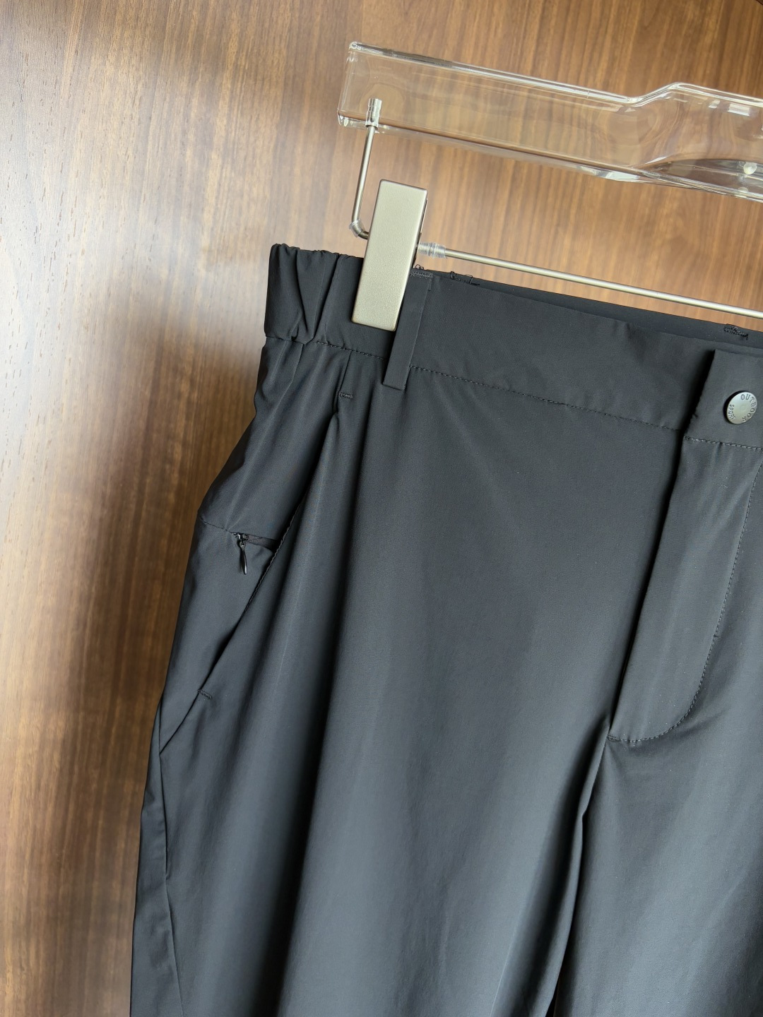 始祖鸟 官网同步 经典户外 工装裤 颜色超级正 海外同步发型 今年流行趋势 进口科技面料 M-3XL