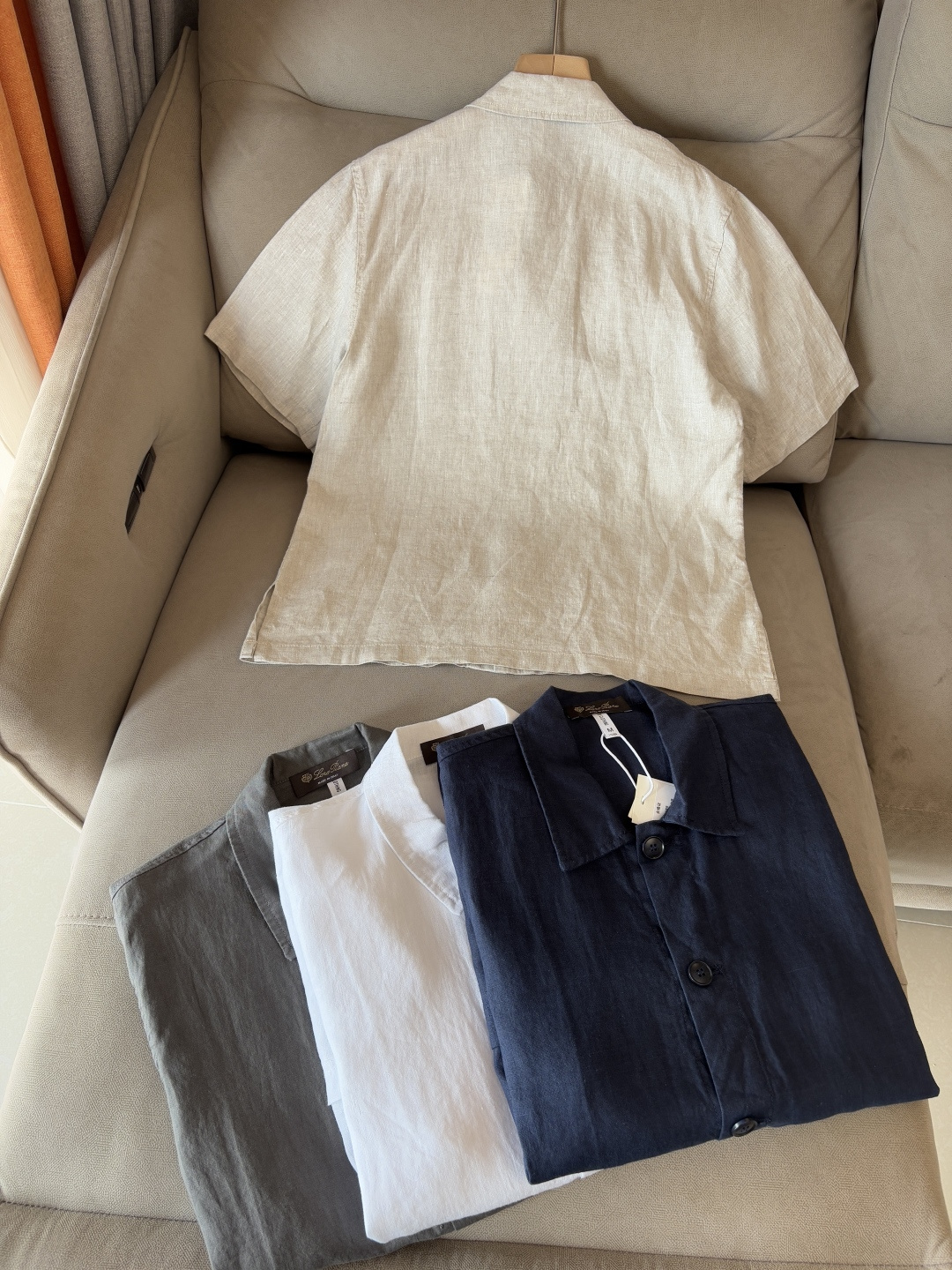 L家2025新款100%亚麻男士短袖，男装界的天花板，这款翻领麻料衫短袖精准到每一针的细腻工艺，完全区别