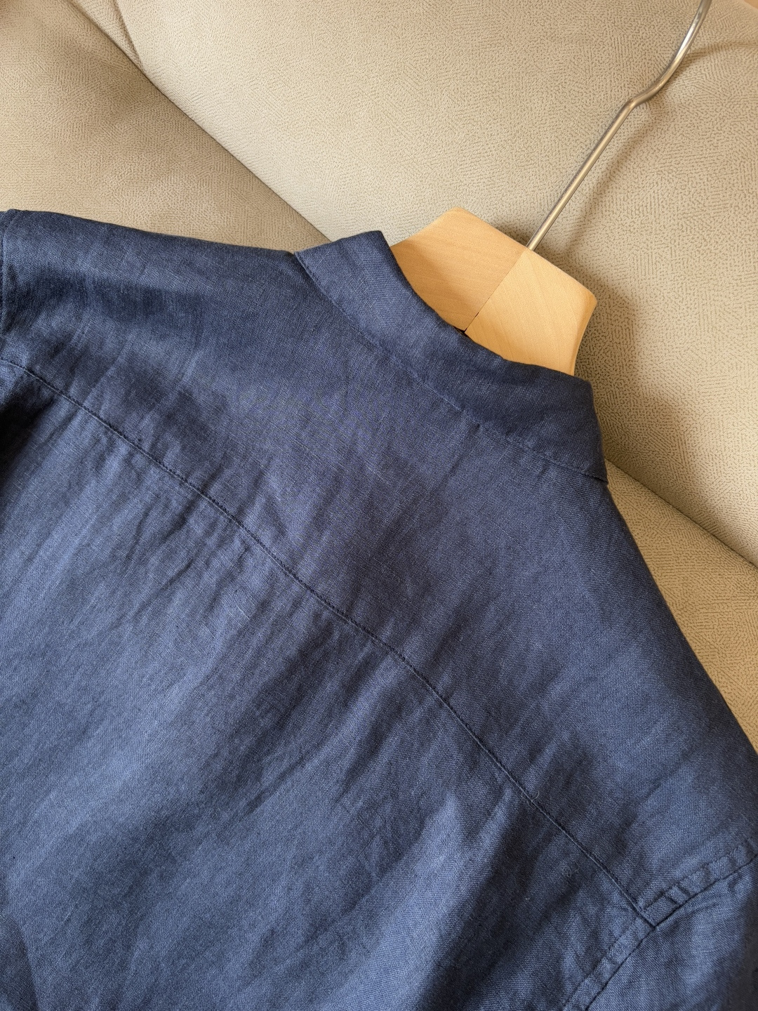 L家2025新款100%亚麻男士短袖，男装界的天花板，这款翻领麻料衫短袖精准到每一针的细腻工艺，完全区别