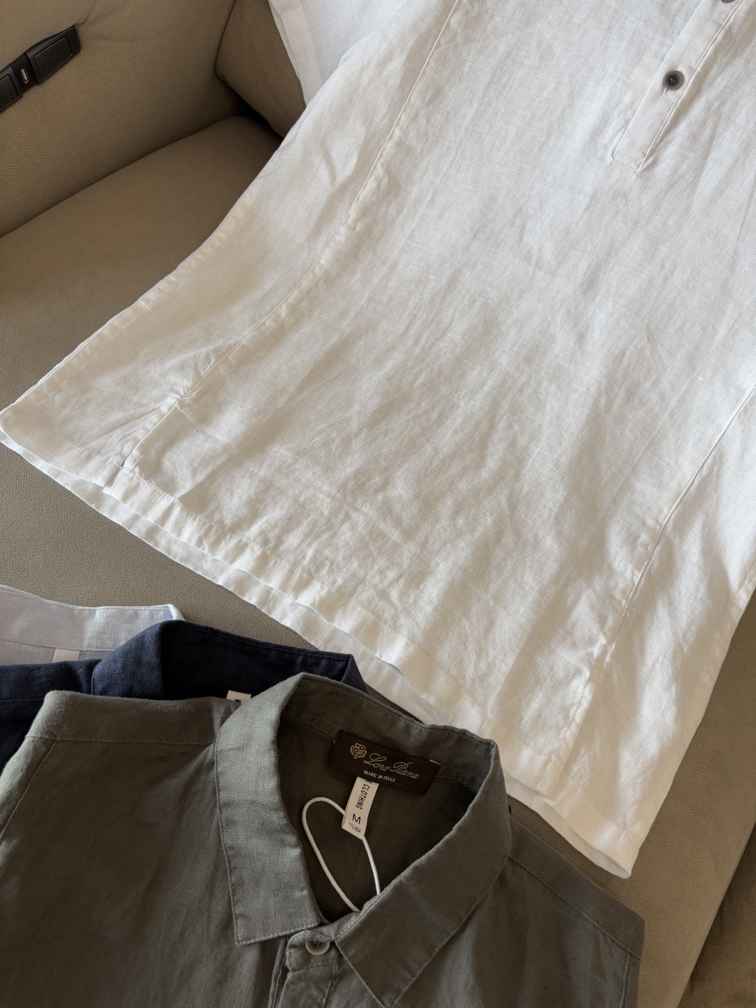 L家2025新款100%亚麻男士短袖，男装界的天花板，这款翻领麻料衫短袖精准到每一针的细腻工艺，完全区别