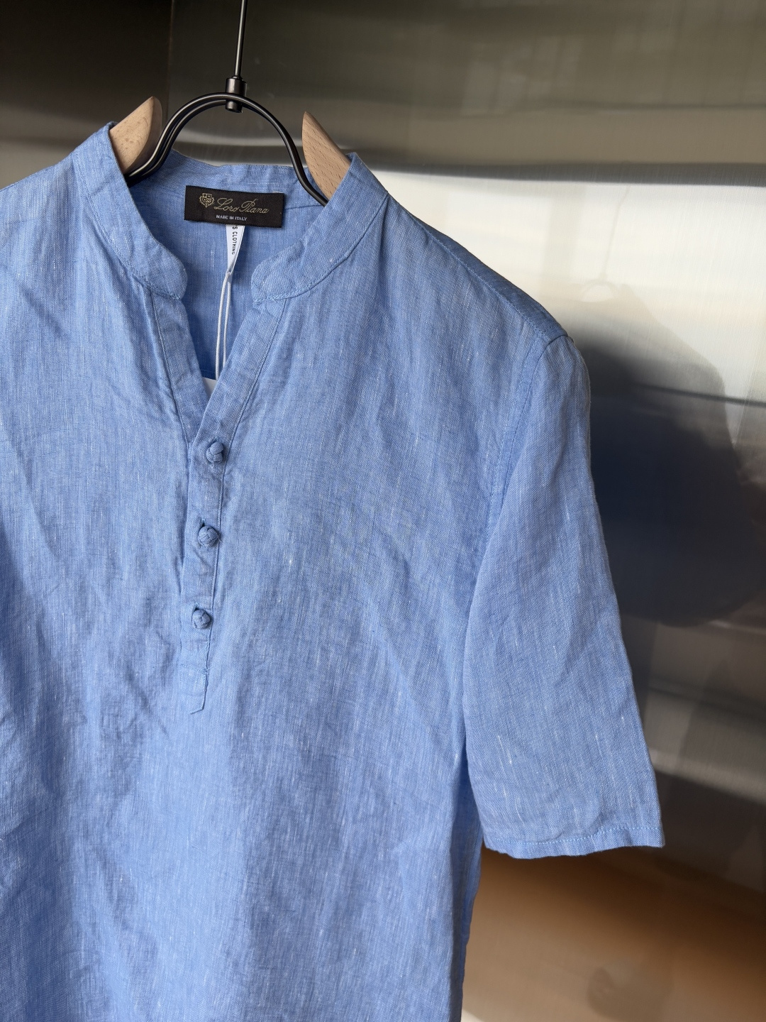 L家2025新款100%亚麻男士短袖，男装界的天花板，这款翻领麻料衫短袖精准到每一针的细腻工艺，完全区别