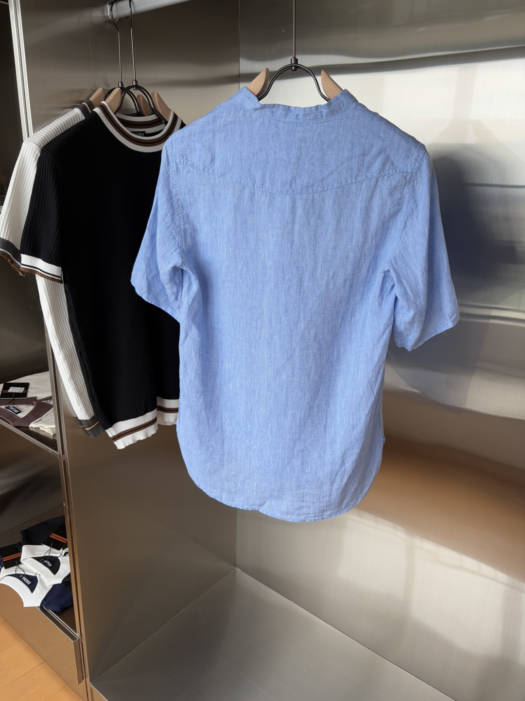 L家2025新款100%亚麻男士短袖，男装界的天花板，这款翻领麻料衫短袖精准到每一针的细腻工艺，完全区别