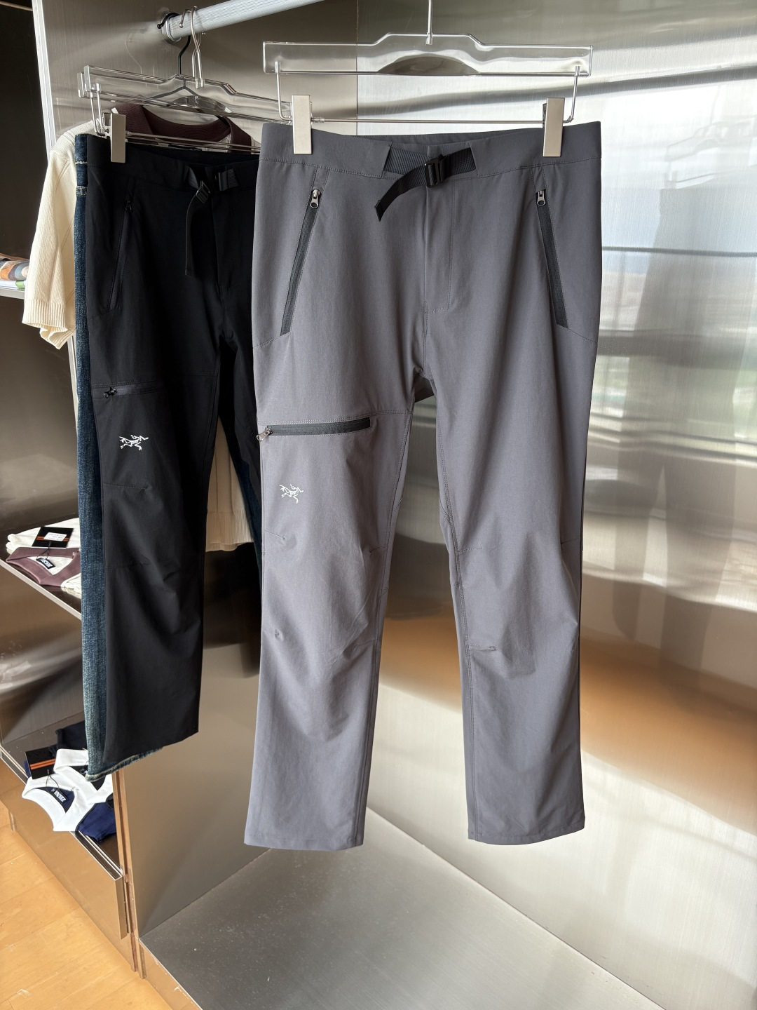 NO:469593,The 2025 official website synchronization classic outdoor work pants super positive color overseas synchronous hairstyles this year's trends Imported technological fabrics M-3XL, alexander wang19860909始祖2025官网同步 经典户外 工装裤 颜色超级正 海外同步发型 今年流行趋势 进口科技面料 M-3XL,,alexander wang,Men's clothing