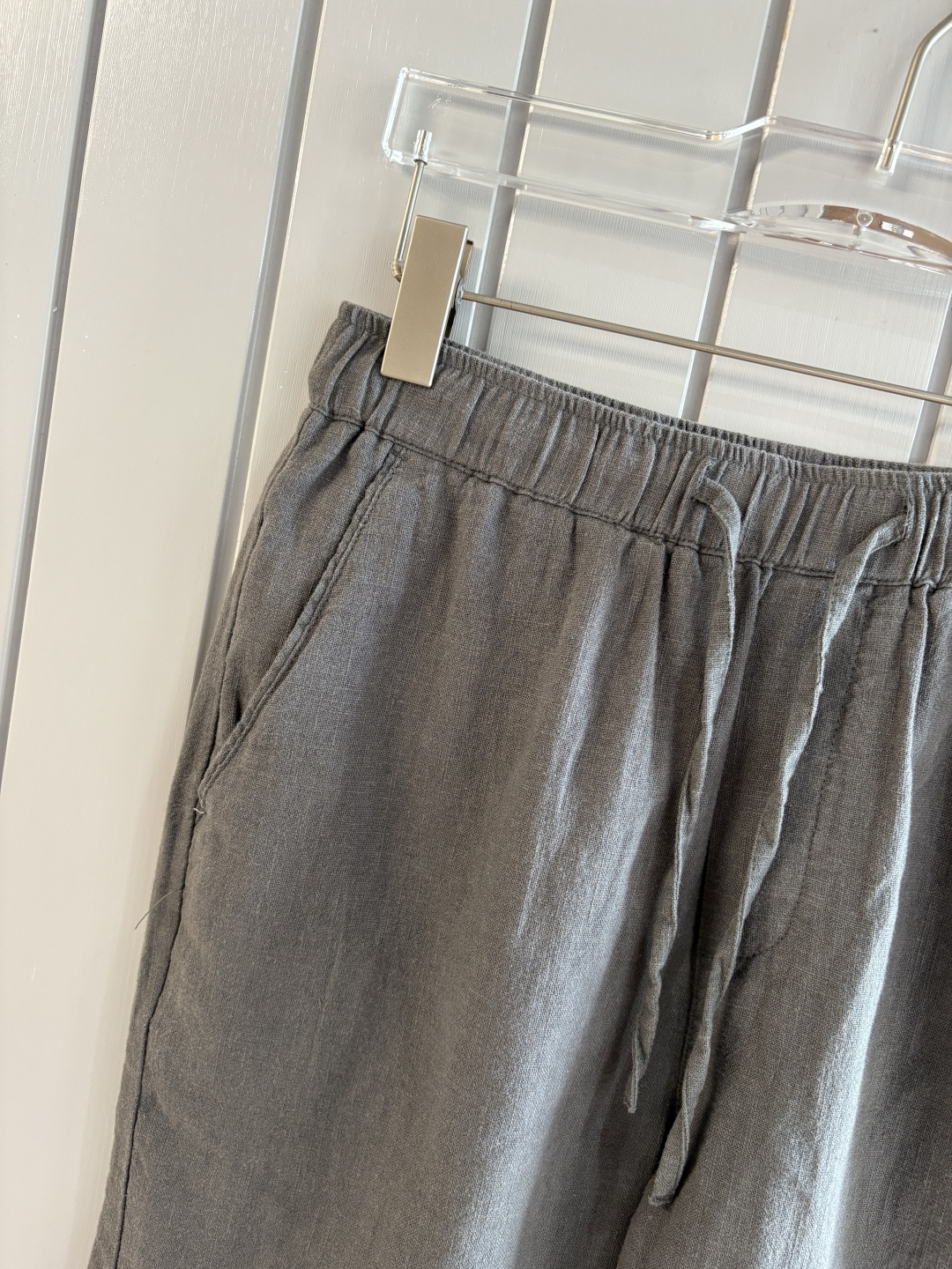 L2025年秋季新款70%苎麻30%棉简约百搭薄款透气直筒休闲短裤🩳面料柔软舒适透气&休闲百搭
尺码：M