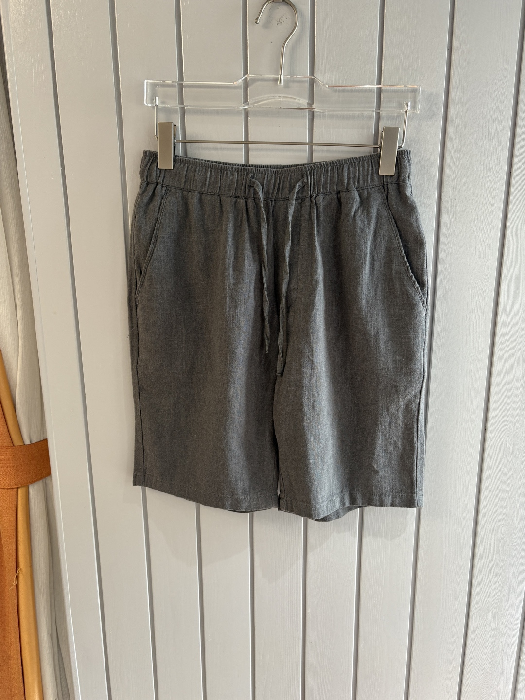 L2025年秋季新款70%苎麻30%棉简约百搭薄款透气直筒休闲短裤🩳面料柔软舒适透气&休闲百搭
尺码：M