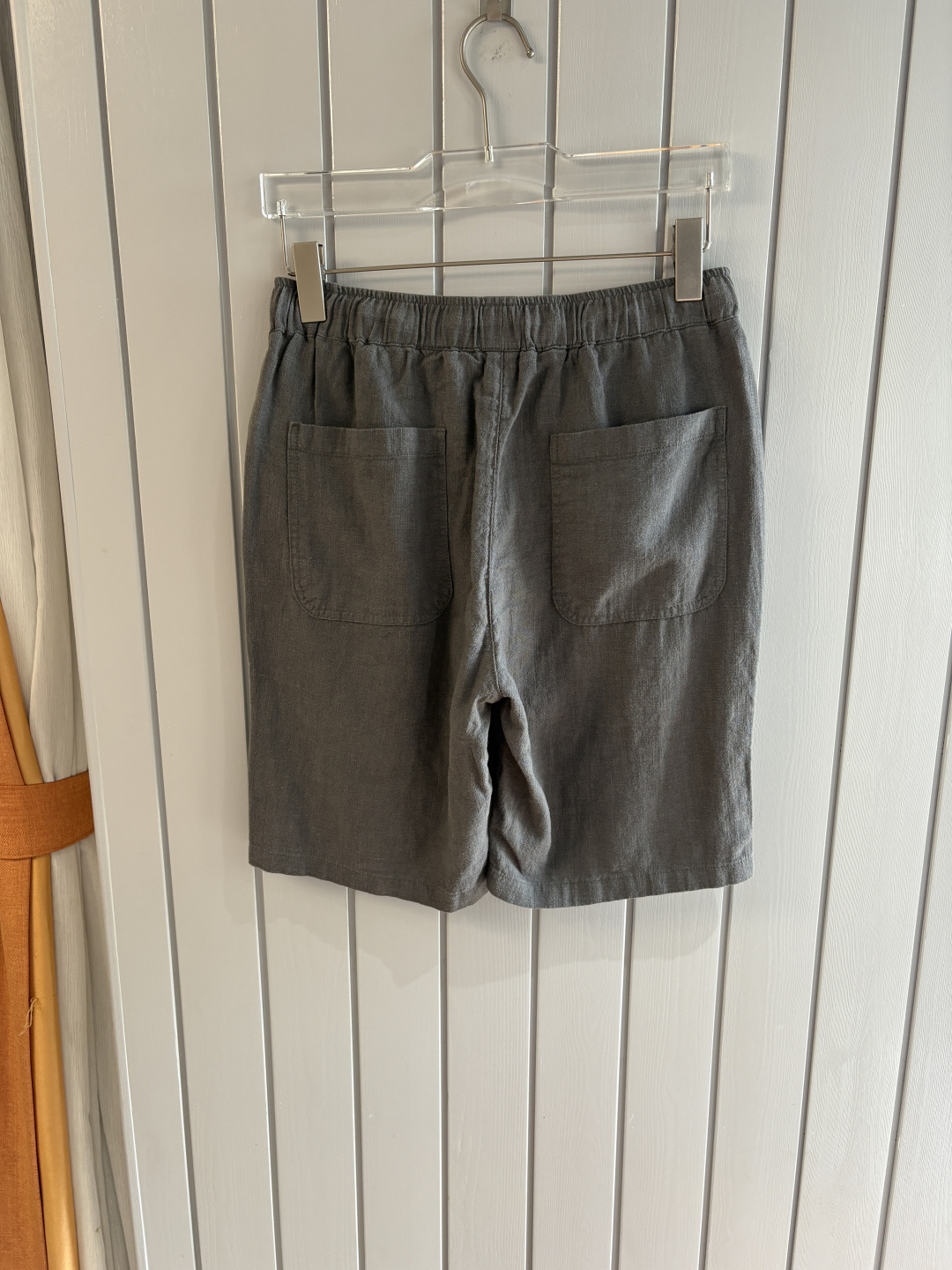 L2025年秋季新款70%苎麻30%棉简约百搭薄款透气直筒休闲短裤🩳面料柔软舒适透气&休闲百搭
尺码：M