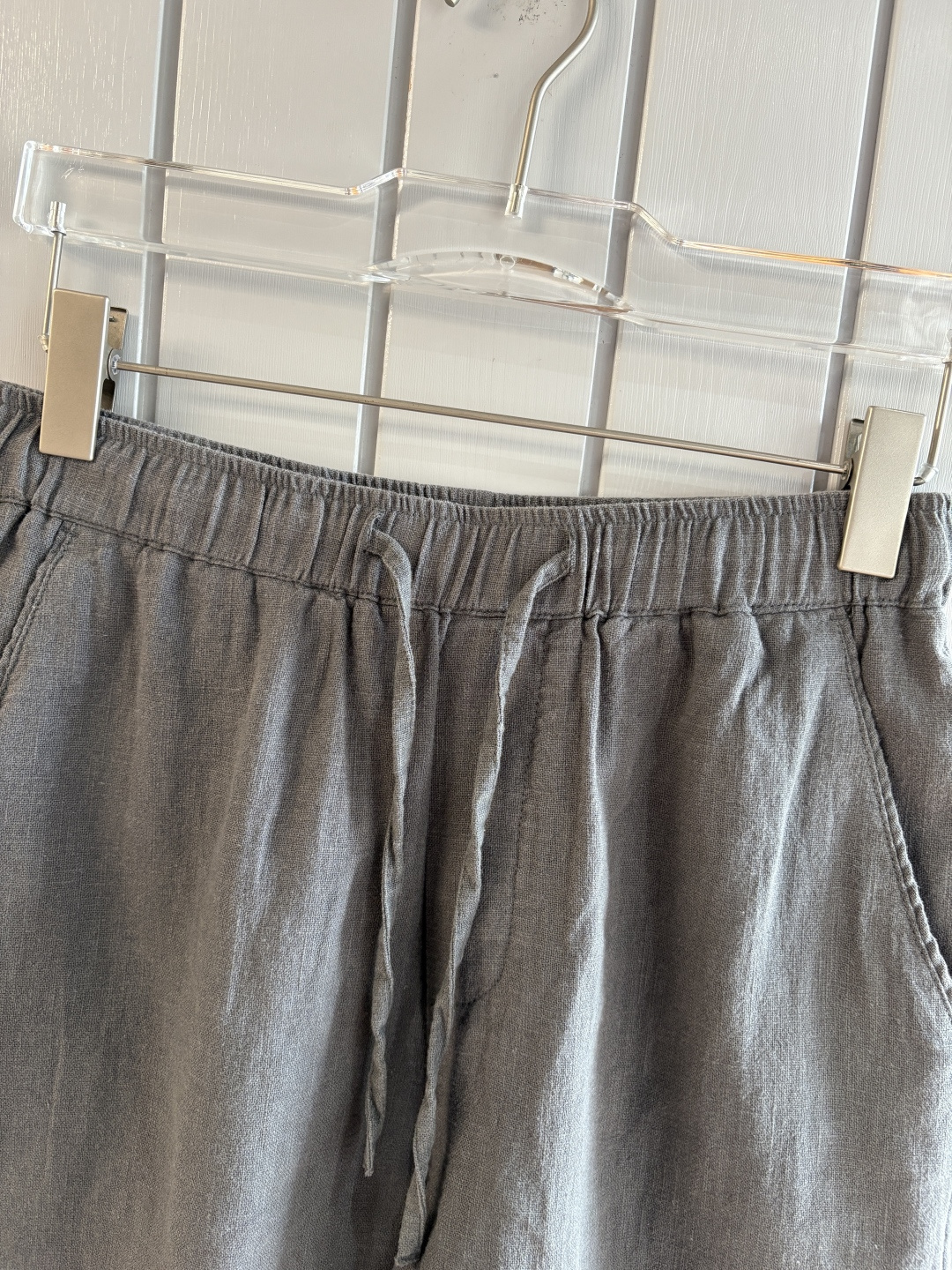 L2025年秋季新款70%苎麻30%棉简约百搭薄款透气直筒休闲短裤🩳面料柔软舒适透气&休闲百搭
尺码：M