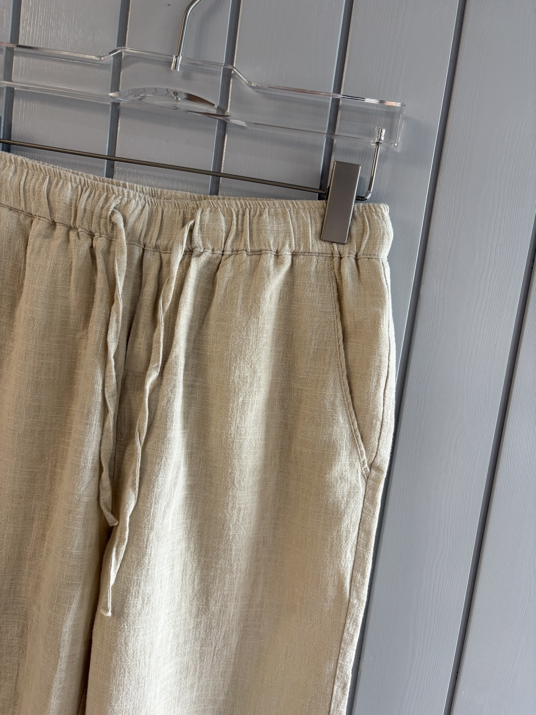 L2025年秋季新款70%苎麻30%棉简约百搭薄款透气直筒休闲短裤🩳面料柔软舒适透气&休闲百搭
尺码：M