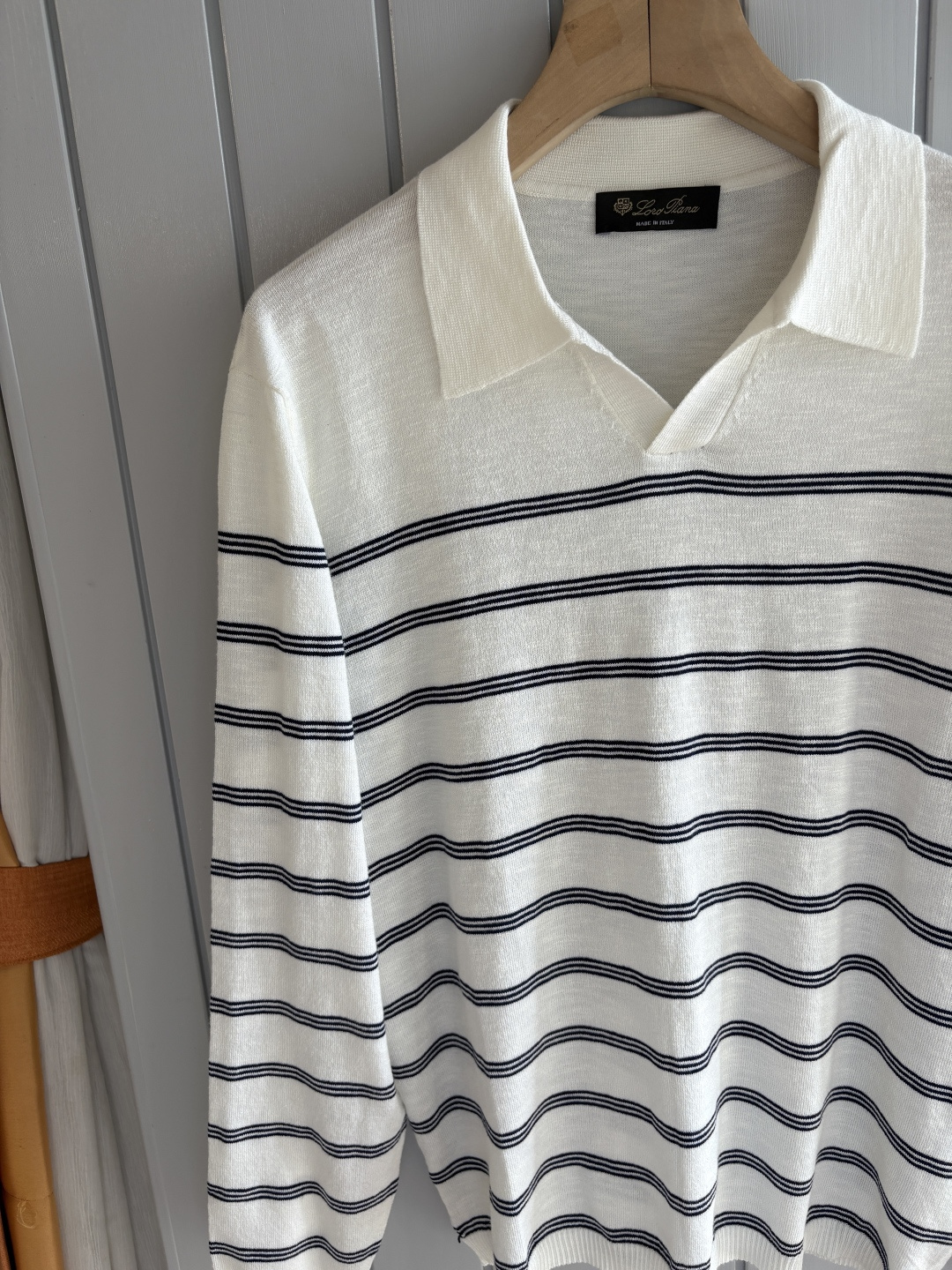 耗时王”菱形提花设计甄选超细优质纱线翻领短袖男士典藏款「耗时王」长袖针织奢雅工艺，触肤即高阶。• 匠心底