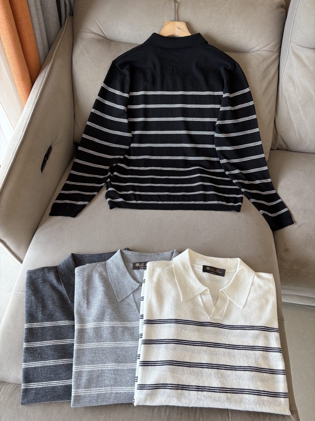 耗时王”菱形提花设计甄选超细优质纱线翻领短袖男士典藏款「耗时王」长袖针织奢雅工艺，触肤即高阶。

• 匠