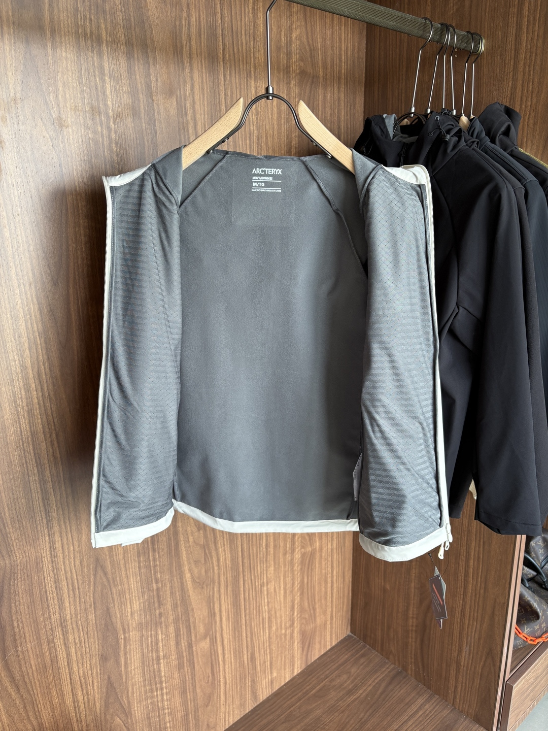 始祖2025最新5A级抑菌仿生、航 纳米、新型纺丝几大 术复合生产的新型多填充物：气凝胶棉特点：蓄热锁温