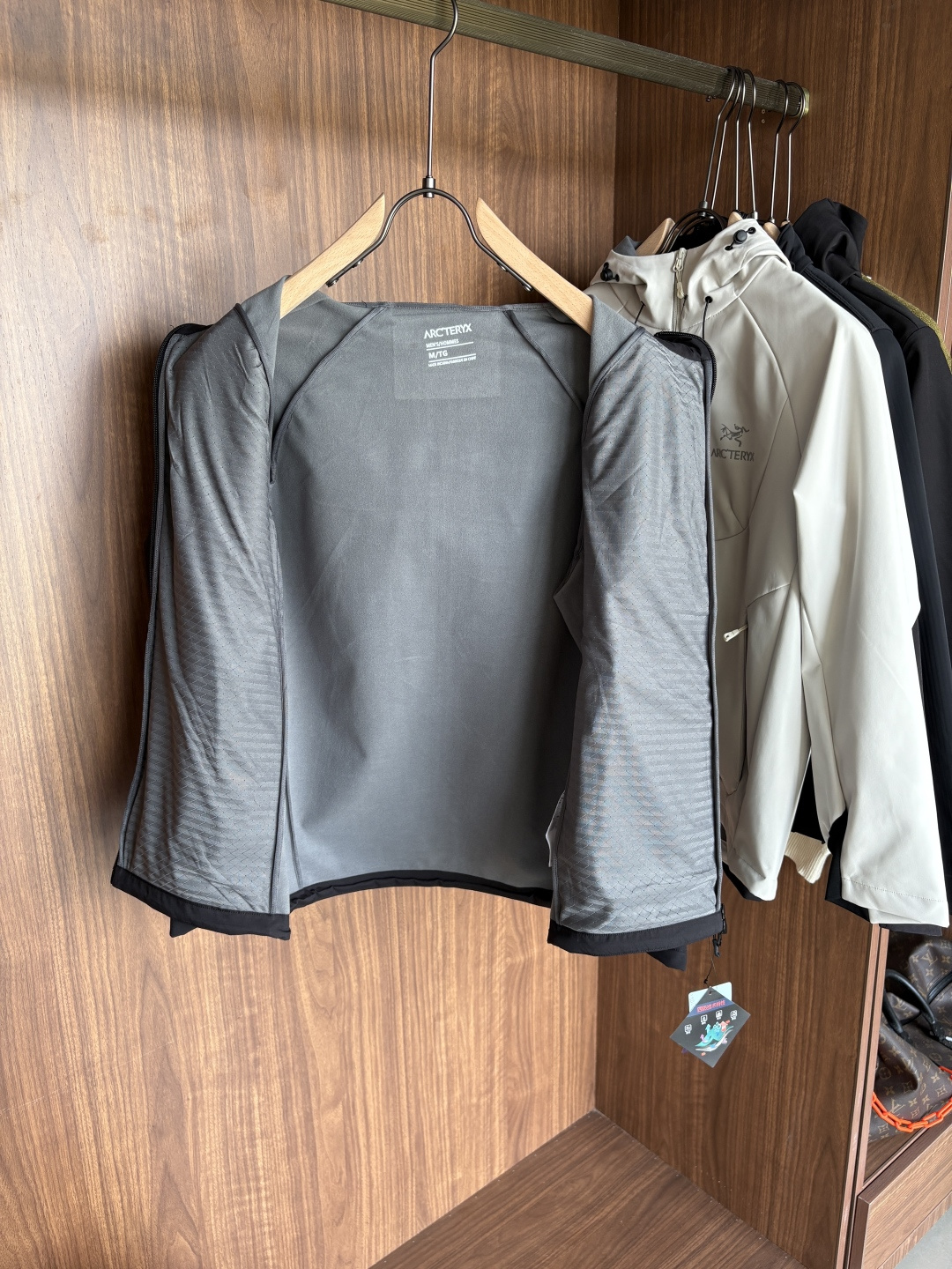 始祖2025最新5A级抑菌仿生、航 纳米、新型纺丝几大 术复合生产的新型多填充物：气凝胶棉特点：蓄热锁温