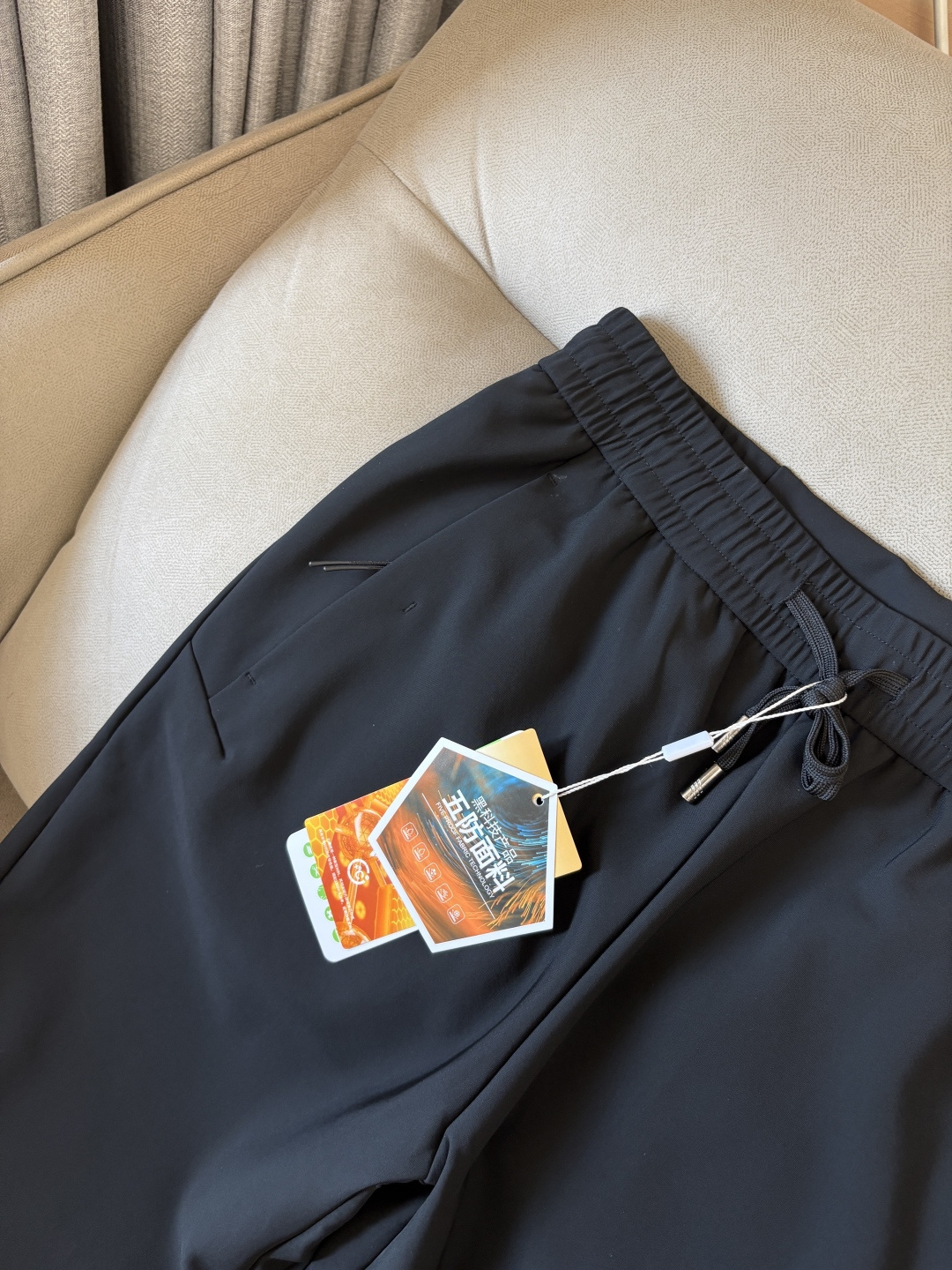 始祖2025夏季新款 秋冬休闲裤，专柜定制面料 透气舒适度高，细节无可挑剔，品牌元素设计理念，体现品质。