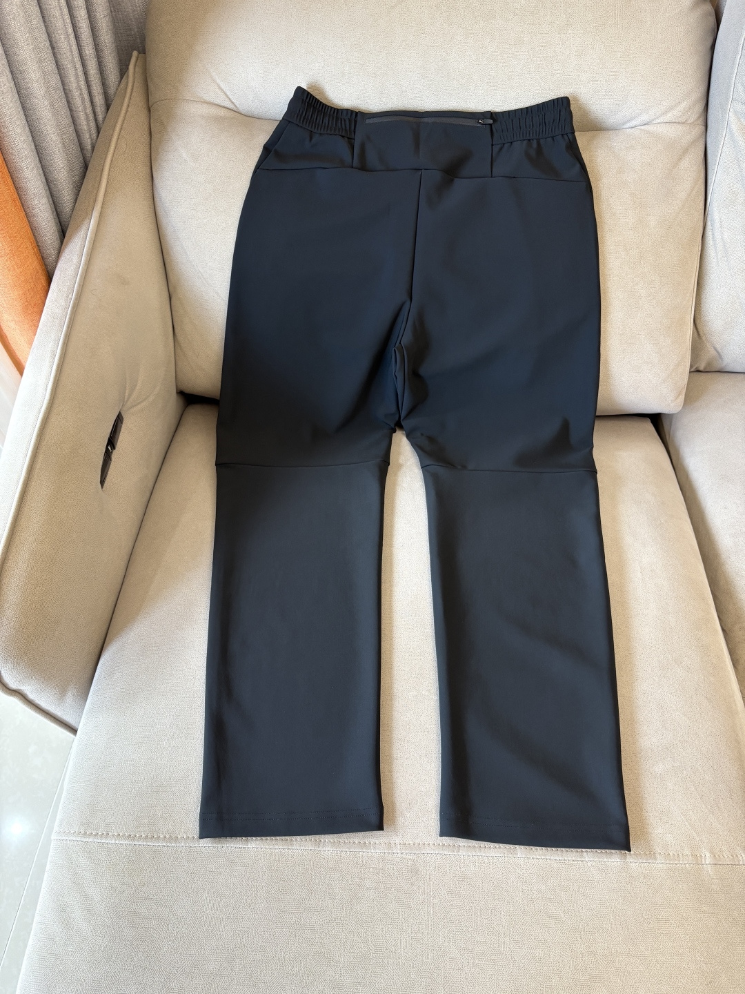 始祖2025夏季新款 秋冬休闲裤，专柜定制面料 透气舒适度高，细节无可挑剔，品牌元素设计理念，体现品质。