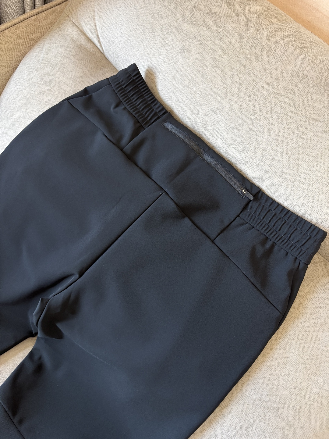 始祖2025夏季新款 秋冬休闲裤，专柜定制面料 透气舒适度高，细节无可挑剔，品牌元素设计理念，体现品质。