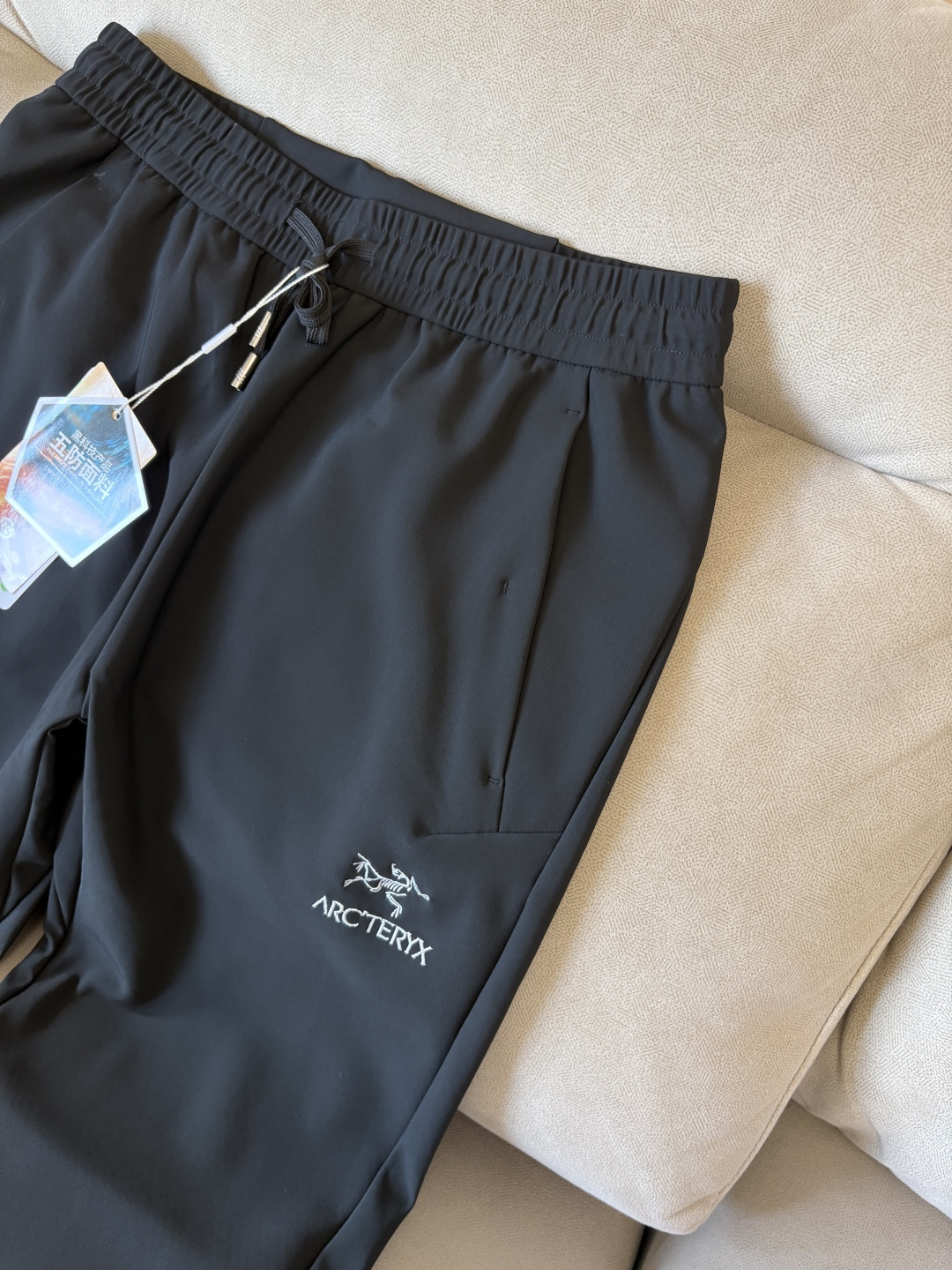 始祖2025夏季新款 秋冬休闲裤，专柜定制面料 透气舒适度高，细节无可挑剔，品牌元素设计理念，体现品质。