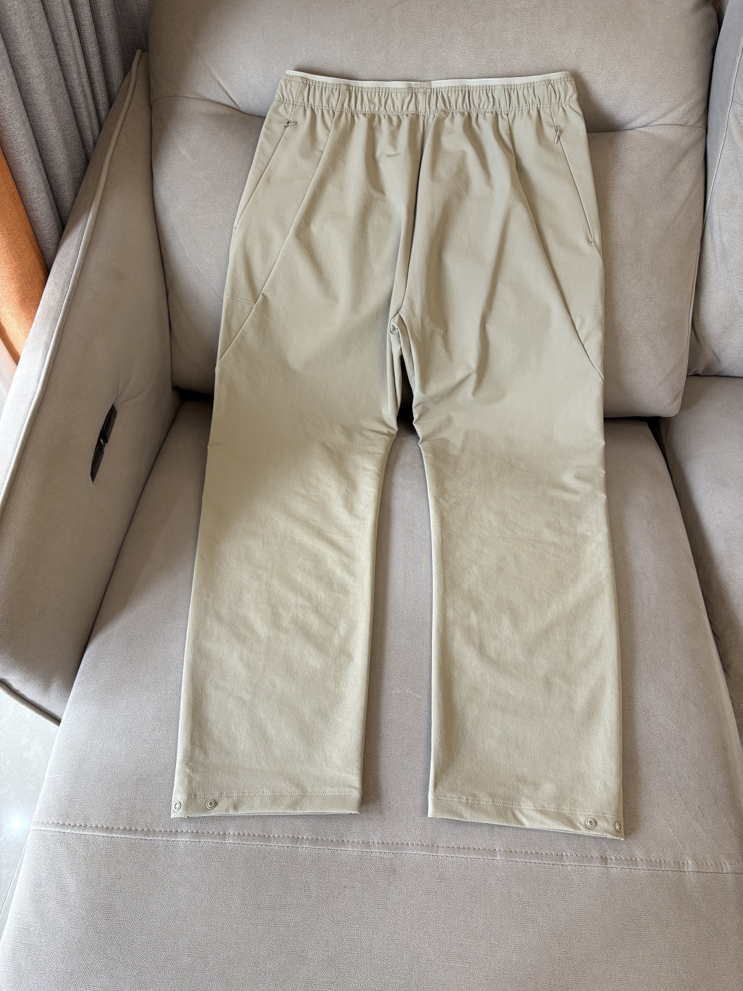 始祖2025夏季新款 秋冬休闲裤，专柜定制面料 透气舒适度高，细节无可挑剔，品牌元素设计理念，体现品质。