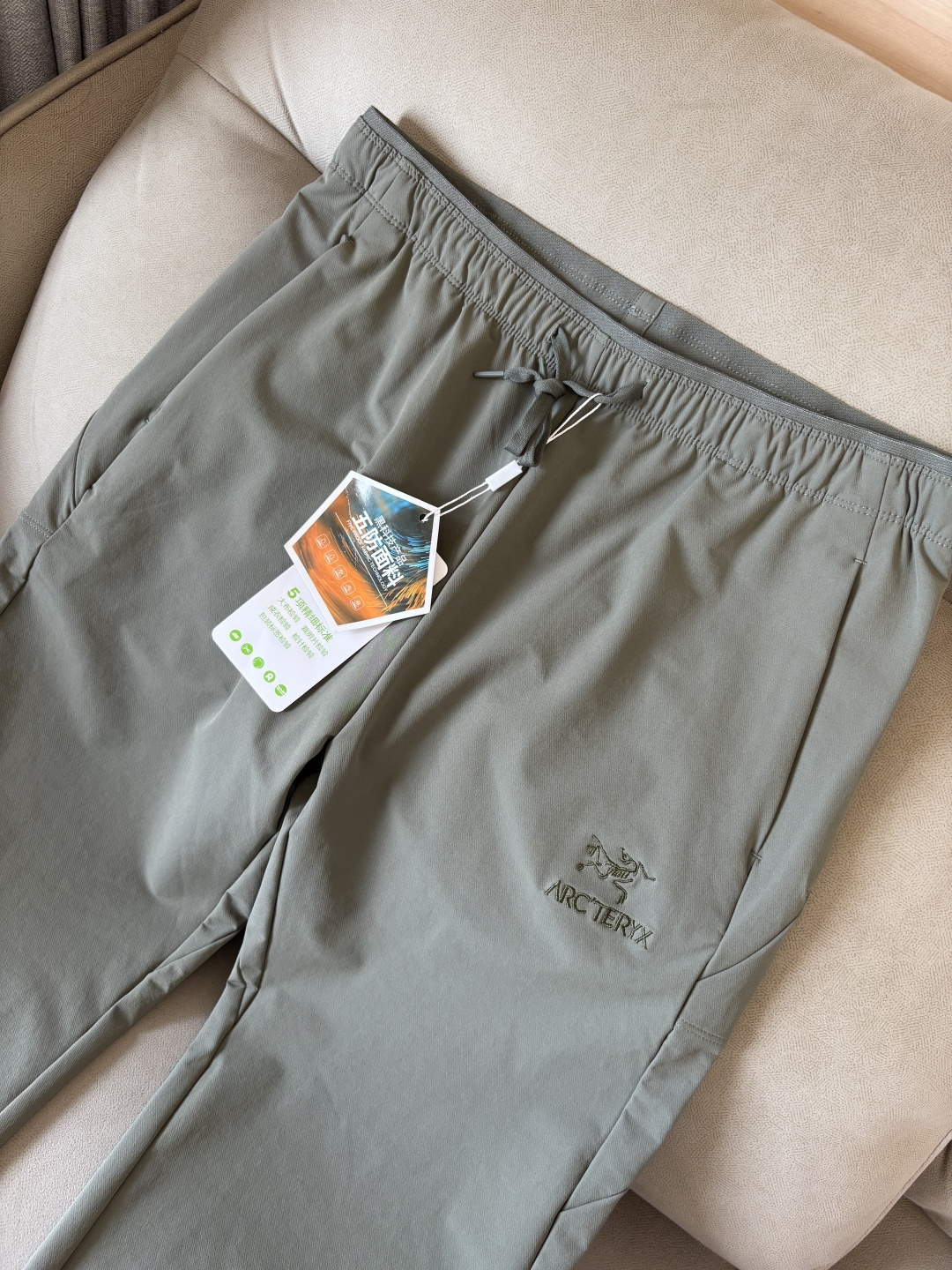 始祖2025夏季新款 秋冬休闲裤，专柜定制面料 透气舒适度高，细节无可挑剔，品牌元素设计理念，体现品质。