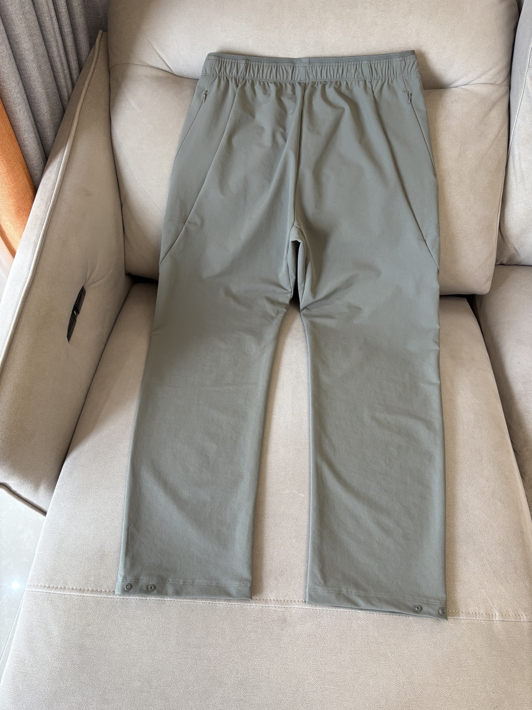 始祖2025夏季新款 秋冬休闲裤，专柜定制面料 透气舒适度高，细节无可挑剔，品牌元素设计理念，体现品质。