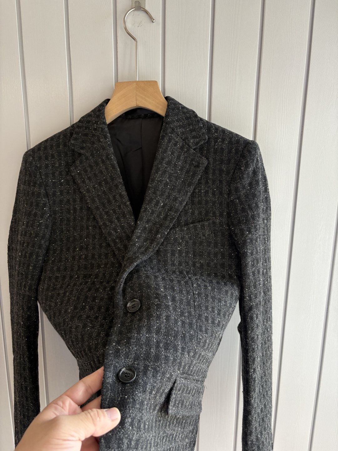 。lP🆕麻王”之称顶奢进口亚麻面料复古老钱风款式平驳领两粒扣斜插衬单西顶奢之选！Solbiati亚麻西装