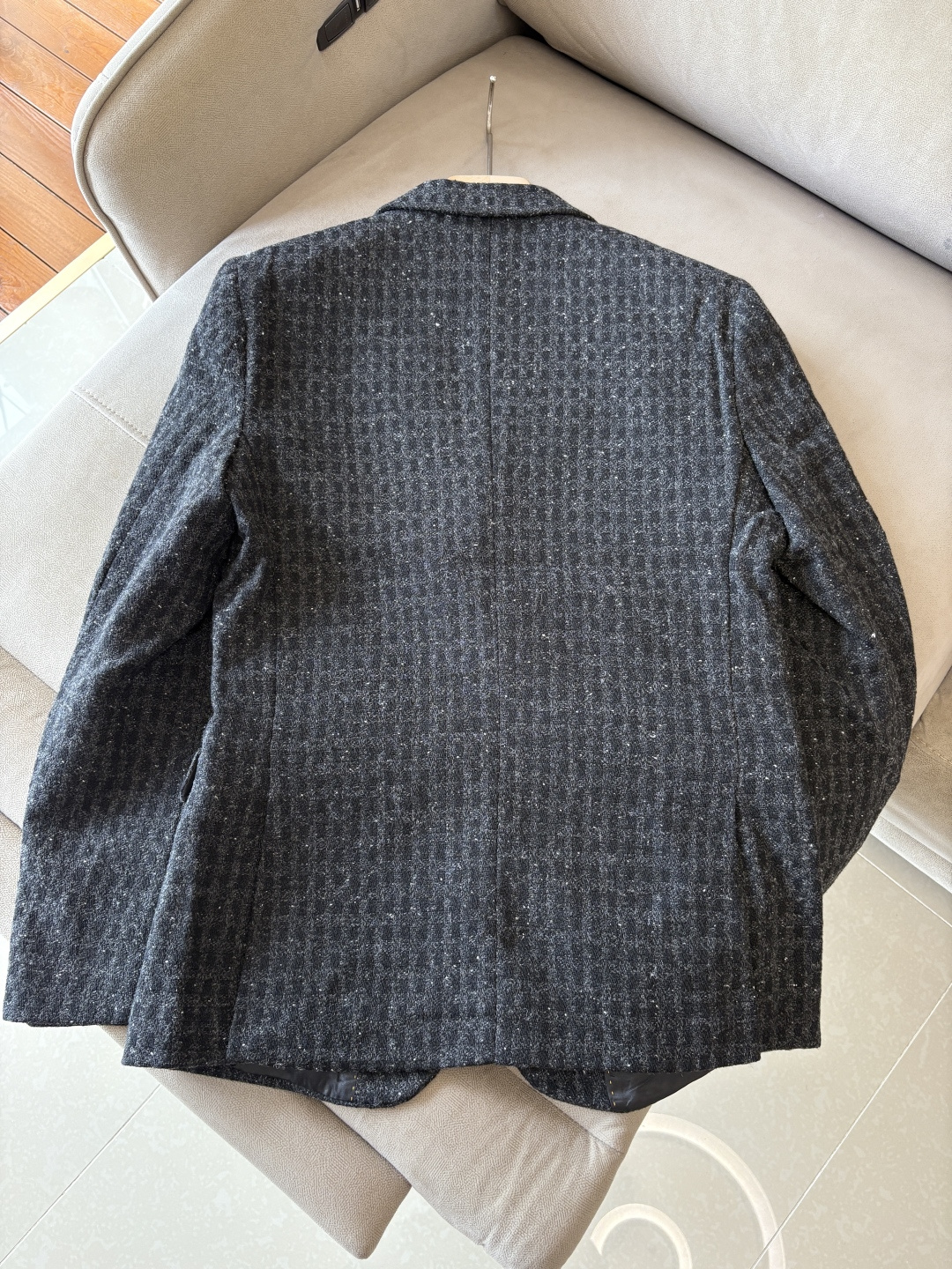 。lP🆕麻王”之称顶奢进口亚麻面料复古老钱风款式平驳领两粒扣斜插衬单西顶奢之选！Solbiati亚麻西装