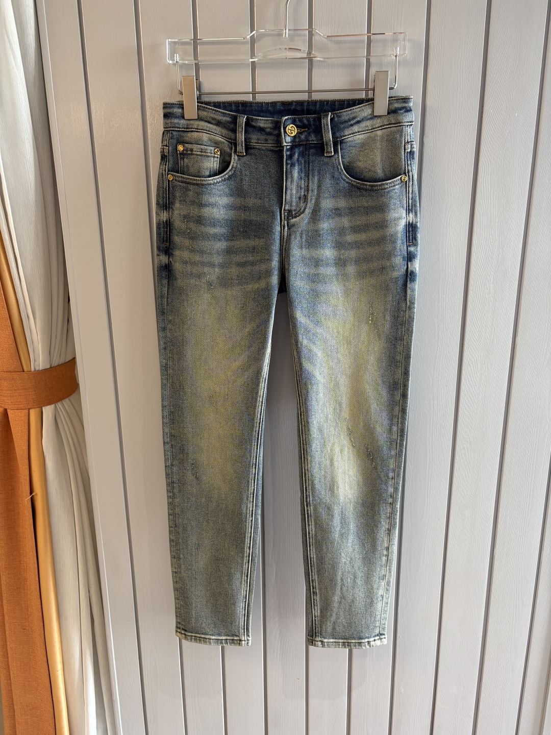 🌾退换🔥专柜🆕2025秋冬设计推荐 热卖牛仔裤🆕柔软亲肤面料 奢华头层牛皮腰牌 经典蓝洗水 专柜限量款 