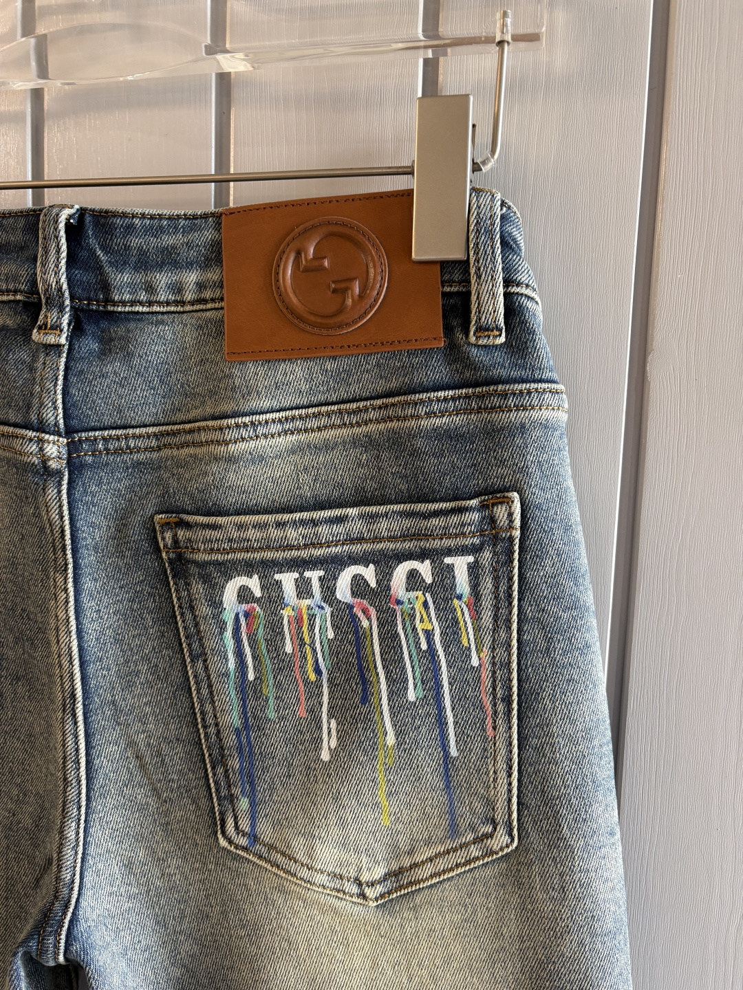 🌾退换🔥专柜🆕2025秋冬设计推荐 热卖牛仔裤🆕柔软亲肤面料 奢华头层牛皮腰牌 经典蓝洗水 专柜限量款 