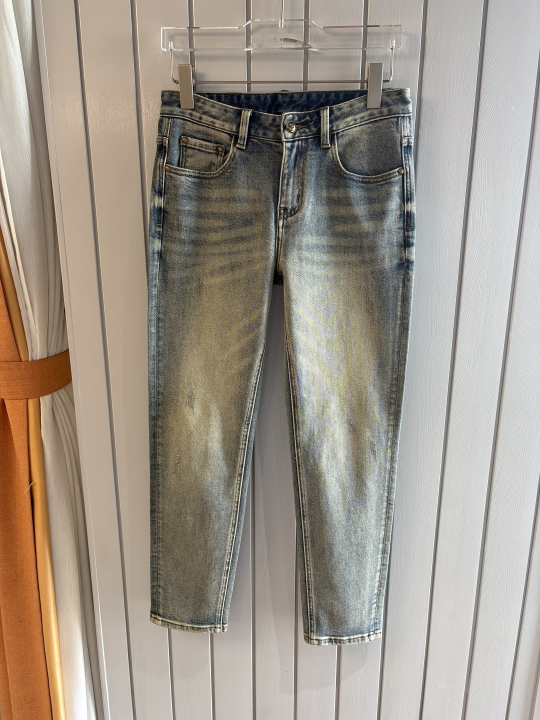 🌾退换🔥专柜🆕2025秋冬设计推荐 热卖牛仔裤🆕柔软亲肤面料 奢华头层牛皮腰牌 经典蓝洗水 专柜限量款 