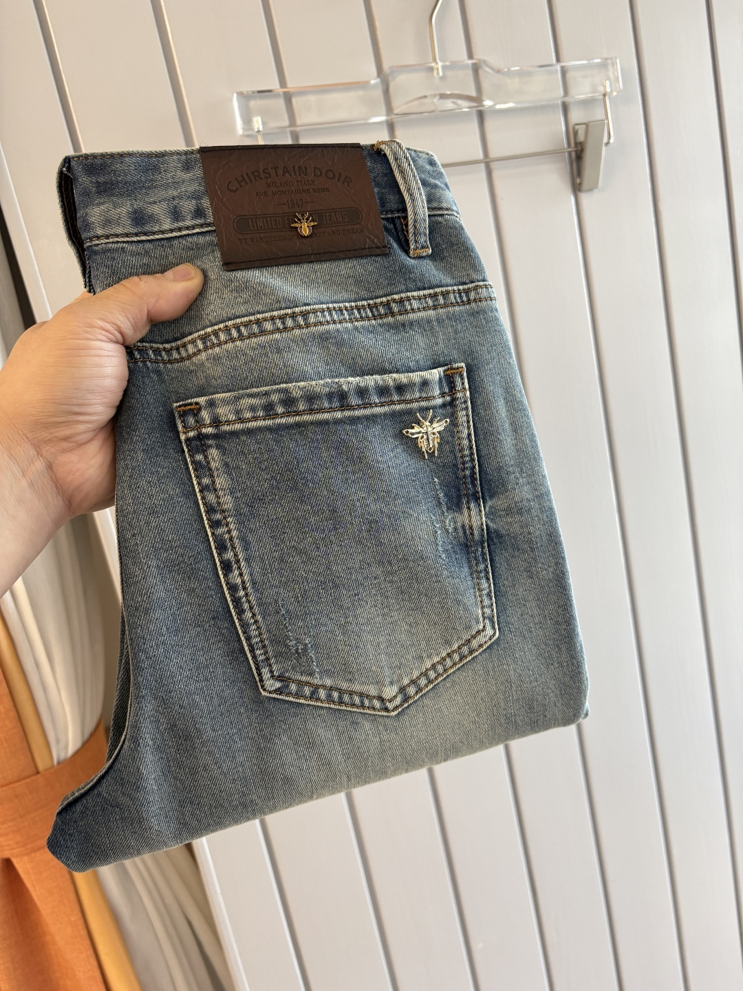 专柜🆕2026春夏设计推荐 热卖牛仔裤🆕柔软亲肤面料 奢华头层牛皮腰牌 经典蓝洗水 专柜限量款 奢华感订