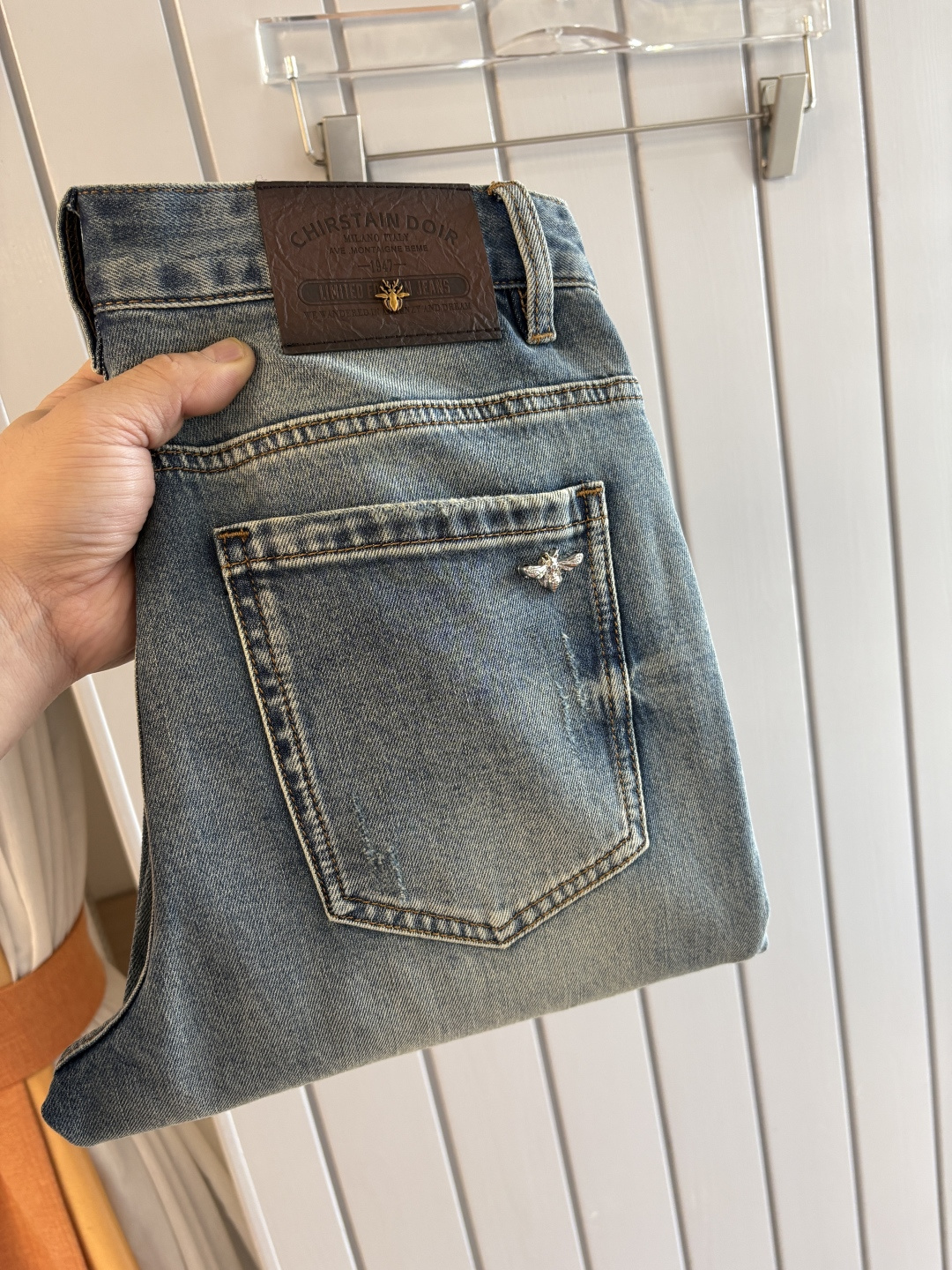 专柜🆕2026春夏设计推荐 热卖牛仔裤🆕柔软亲肤面料 奢华头层牛皮腰牌 经典蓝洗水 专柜限量款 奢华感订