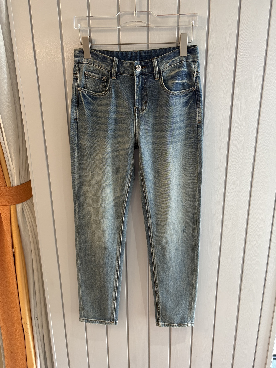 专柜🆕2026春夏设计推荐 热卖牛仔裤🆕柔软亲肤面料 奢华头层牛皮腰牌 经典蓝洗水 专柜限量款 奢华感订